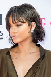 01-rihanna-earcuff